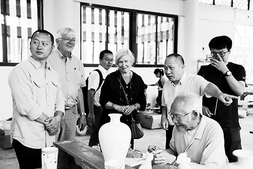 5月30日，联合国教科文组织的专家们再次到晋江磁灶考察。3.jpg